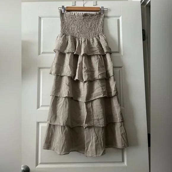 NWOT ELAN Silk & Cotton Tiered Neutral Accordion Smocked MIDI Dress/skirt. Small - Picture 3 of 16